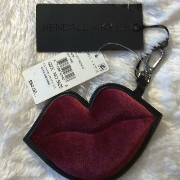 Kendall & Kylie Accessories - Kendall & Kylie Burgundy Lip Key Fob